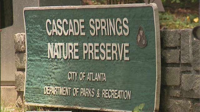 Knife pulled on woman at Atlanta park