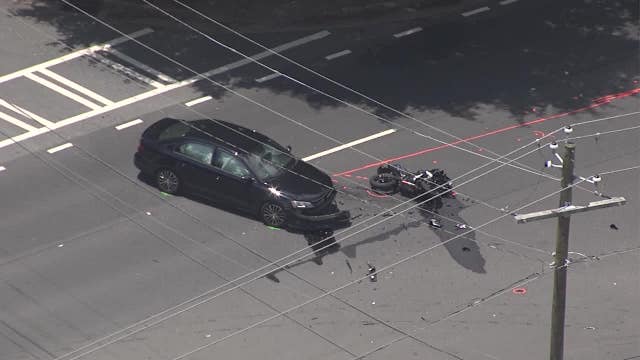 Teen driving motorcycle dies in Cobb County crash