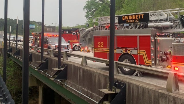 Firefighters pull woman, girl from swift current of Chattahoochee River