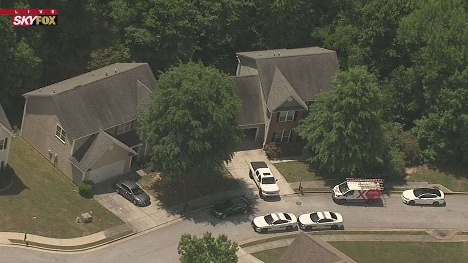 SKYFOX 5 flew over the scene on Lakeside Court where police rushed to a home after receiving a report of a person shot.