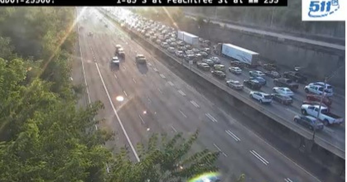 Lanes re-open after crash caused traffic to stop on I-85 north in ...