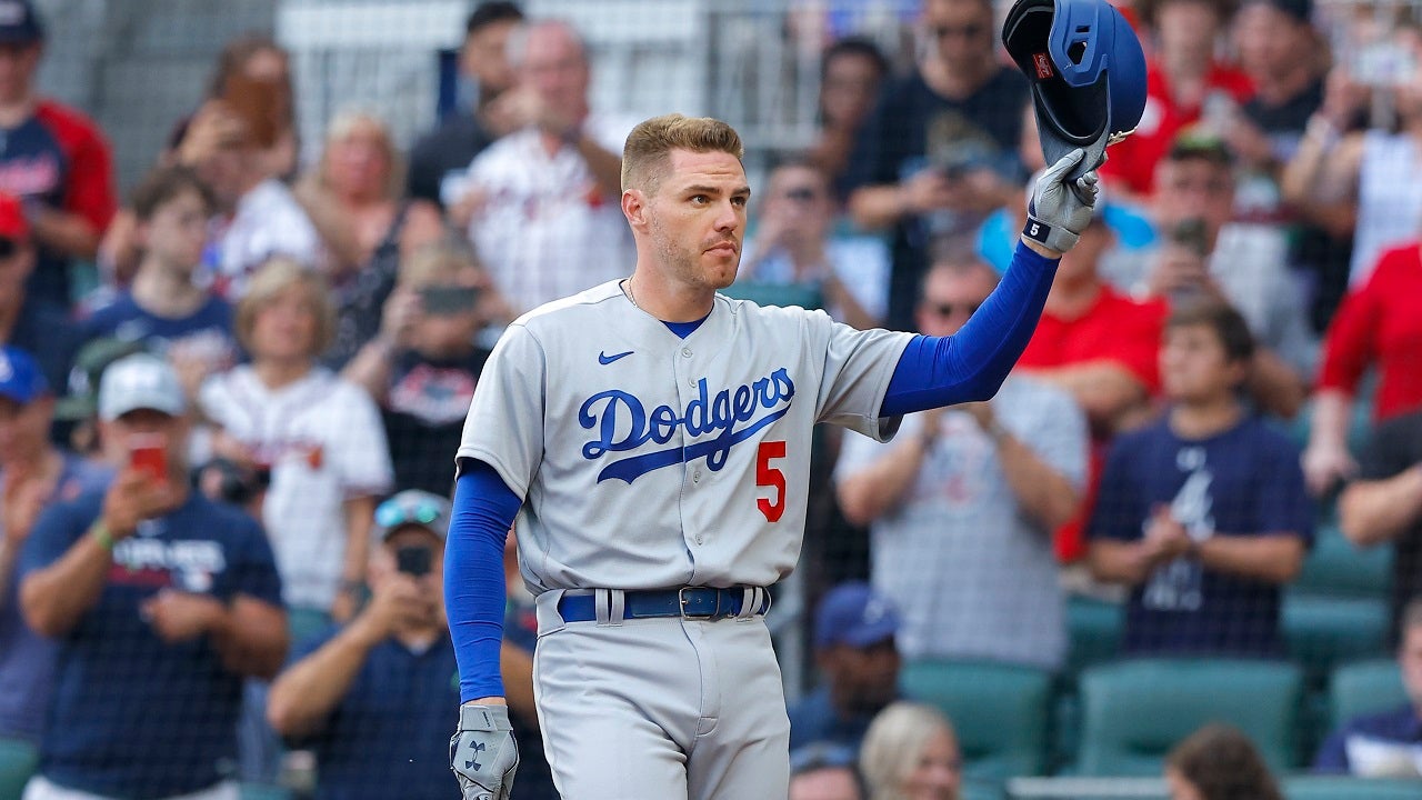 Freddie Freeman reaches agreement with Los Angeles Dodgers on six-year,  $162 million deal, sources say - ESPN