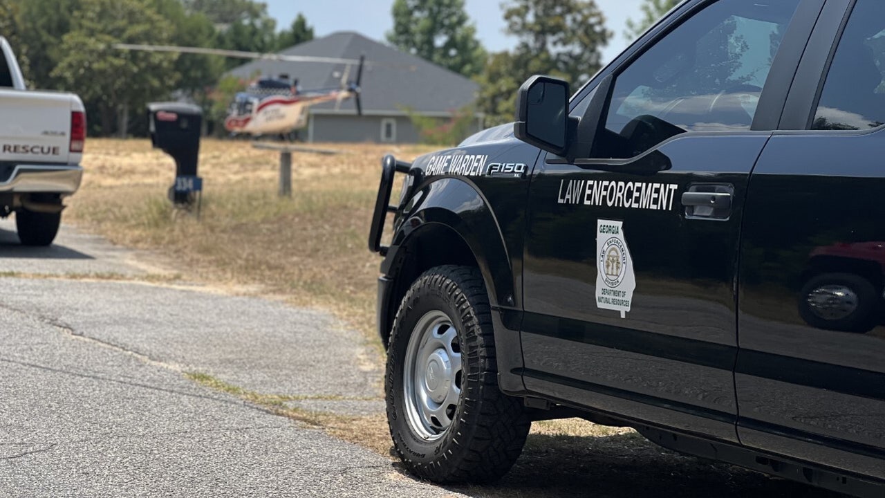 Man, woman rescued after jet skis collide on Georgia lake, sheriff’s office says