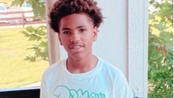 High school student shot to death at College Park apartments