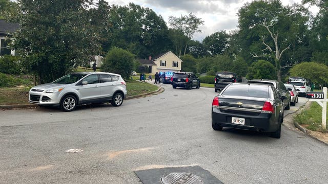 Police investigate double shooting in Parkwest Village subdivision in DeKalb County