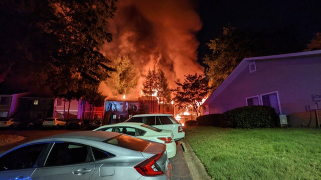 Blaze causes heavy damage at Peachtree Corners apartment complex
