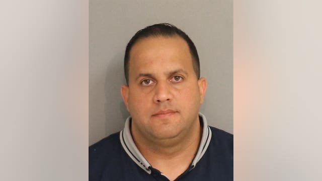 Florida pastor exposes self at Starbucks in Kissimmee, deputies say