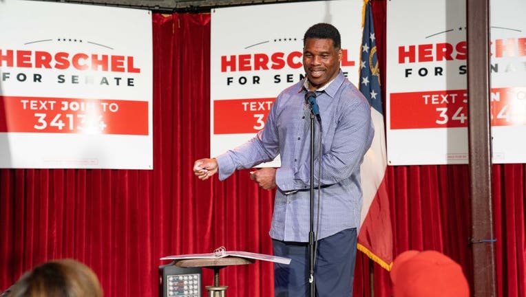 Uga Joined Herschel Walker at 1982 Heisman Trophy Ceremony - FanBuzz