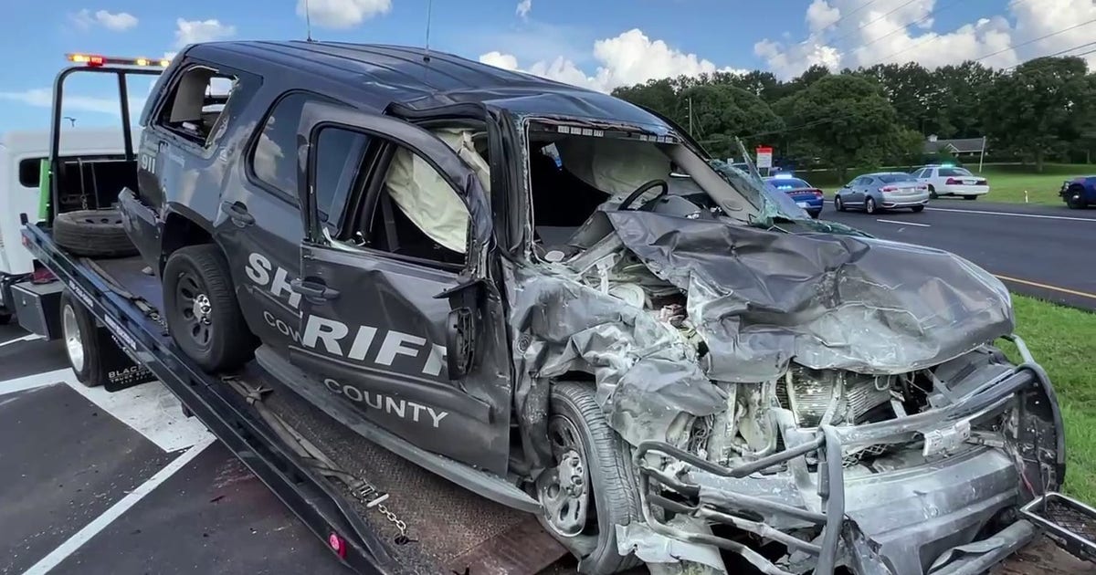 Coweta County deputy involved in crash during chase; 2 in custody | FOX ...