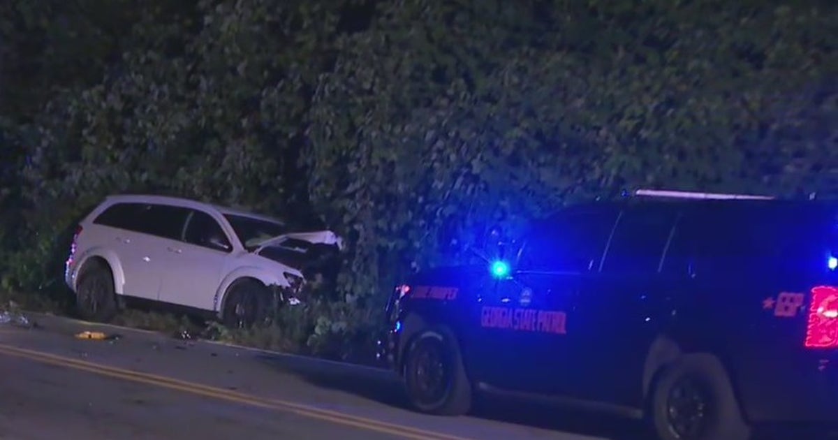 Morrow police chase turns into dangerous wreck, police say | FOX 5 Atlanta