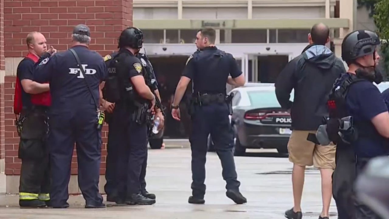 3 dead, 2 hurt in Indiana mall shooting; Armed civilian kills