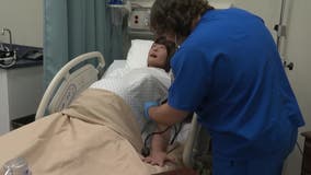 Georgia nursing students get hands-on experience in simulation lab