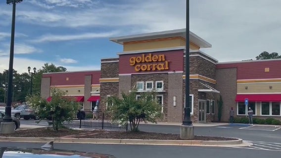 Man carjacked at gunpoint outside popular Clayton County restaurant