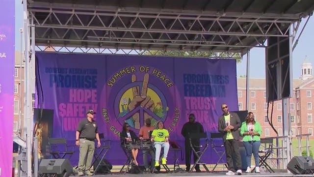 Renewed calls for a ‘summer of peace’ among youth after Highland Park parade shooting