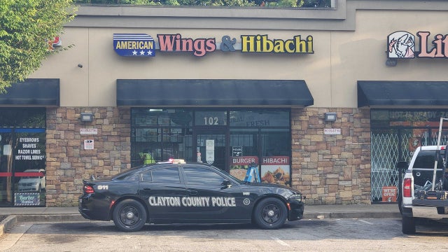 Man gunned down at Riverdale restaurant