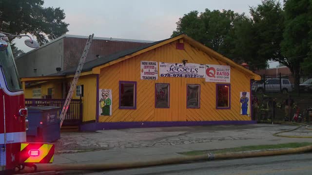 Early morning fire damages NW Atlanta daycare center