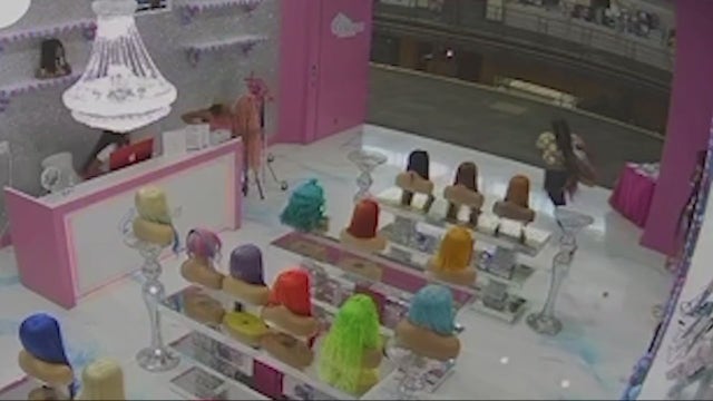 Wig snatcher caught on camera at Stonecrest Mall