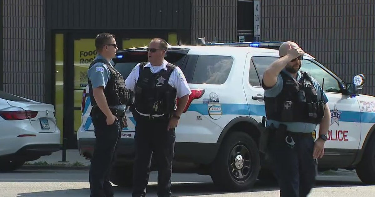 4 shot in drive-by outside Schurz High School on Chicago's Northwest ...