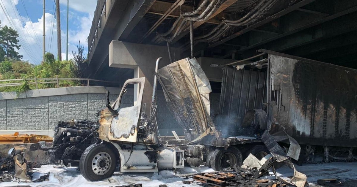 I-285 at Ashford-Dunwoody Road: Westbound lanes back open after fiery ...