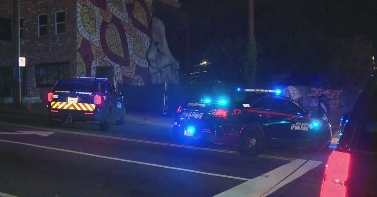 Man injured in drive-by shooting outside NW Atlanta sports bar | FOX 5 ...