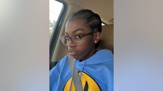 Police searching for missing 17-year-old Ellenwood girl
