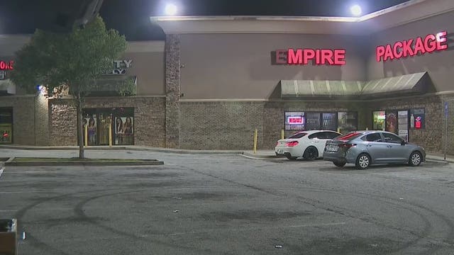 Police searching for gunman who killed 14-year-old boy at southeast Atlanta strip mall