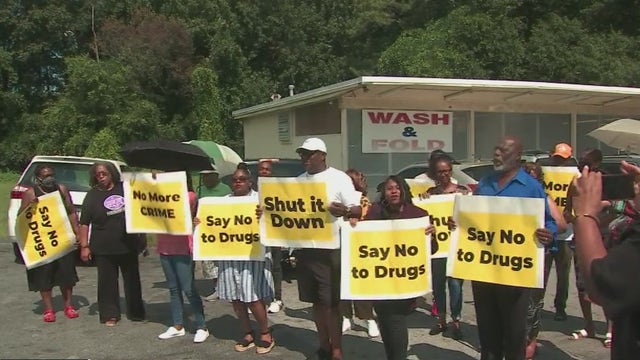 Atlanta residents continue protests to shut down crime-ridden gas station