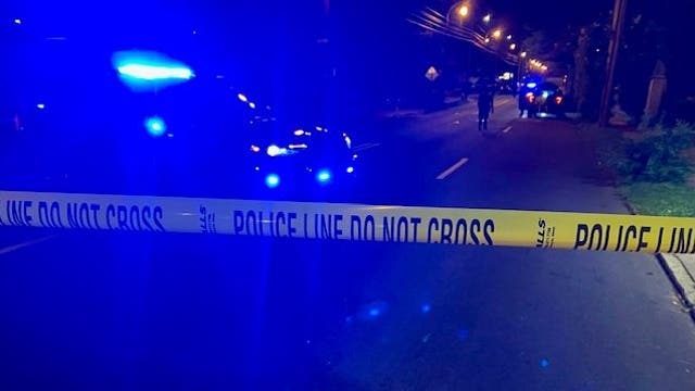 Man shot during attempted robbery rushed to hospital, police say