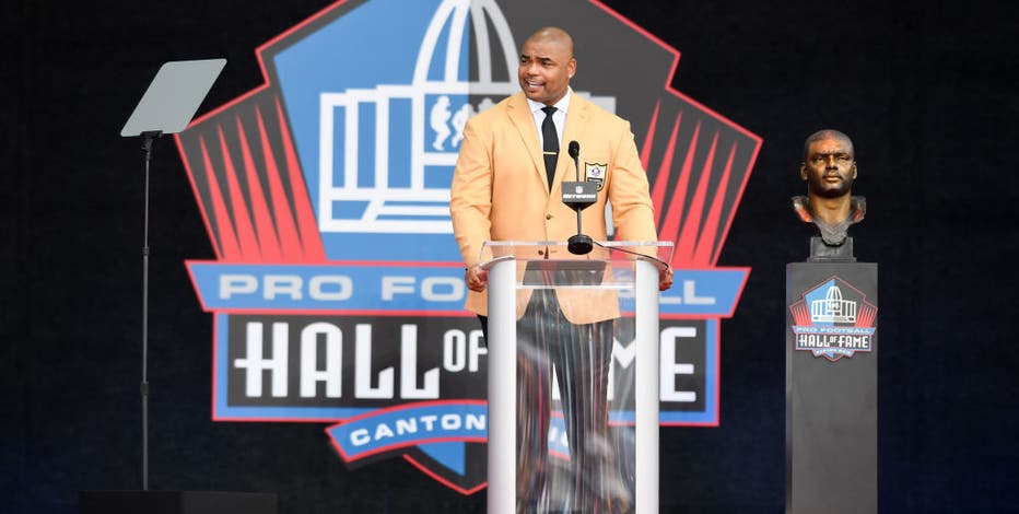 Photos: 2022 Pro Football Hall of Fame Enshrinement Day