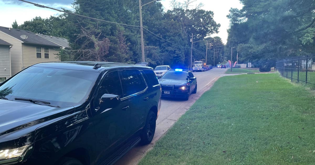Neighbors describe chaotic 'gun battle' in College Park | FOX 5 Atlanta