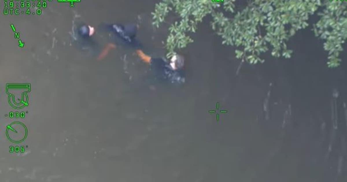 Atlanta police make arrest in water after fleeing murder suspect jumps ...
