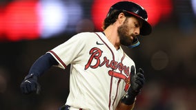 D’Arnaud, Swanson homer as Braves win 3-2, get playoff berth