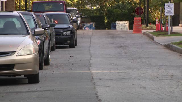 Atlanta security guard shot stopping vehicle break-in suspects, police say