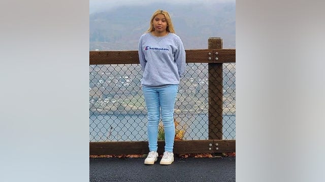 Deputies: Runaway Douglas County 16-year-old girl missing for days