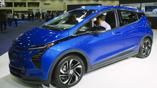 DeKalb County sheriff to start offering electric take-home vehicles to detention officers