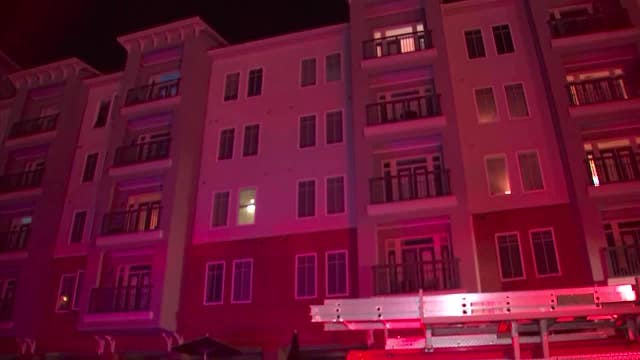 Man killed in triple shooting at parking deck of NW Atlanta apartments