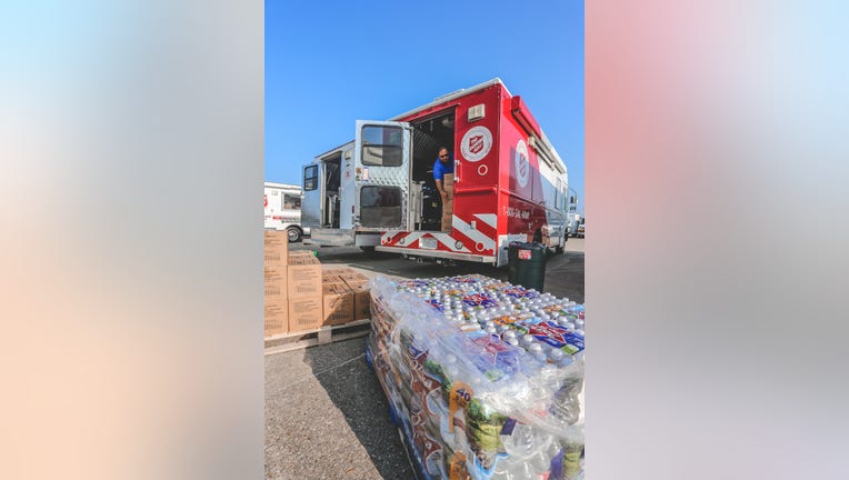 Loading-Mobile-Kitchens-Photo-courtesy-of-Salvation-Army.jpg