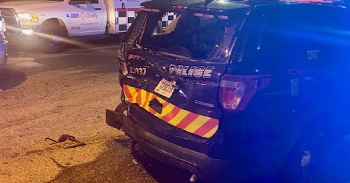 Atlanta police units crash into each other in NW Atlanta | FOX 5 Atlanta