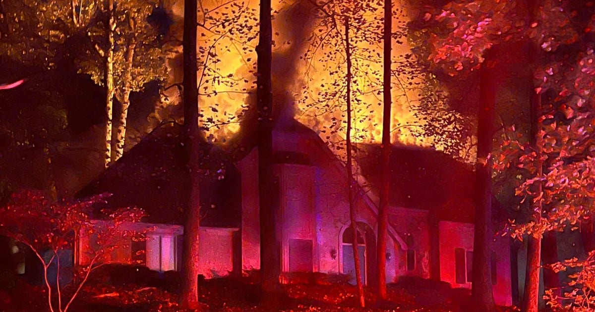 Firefighters battle massive blaze at Sandy Springs home | FOX 5 Atlanta