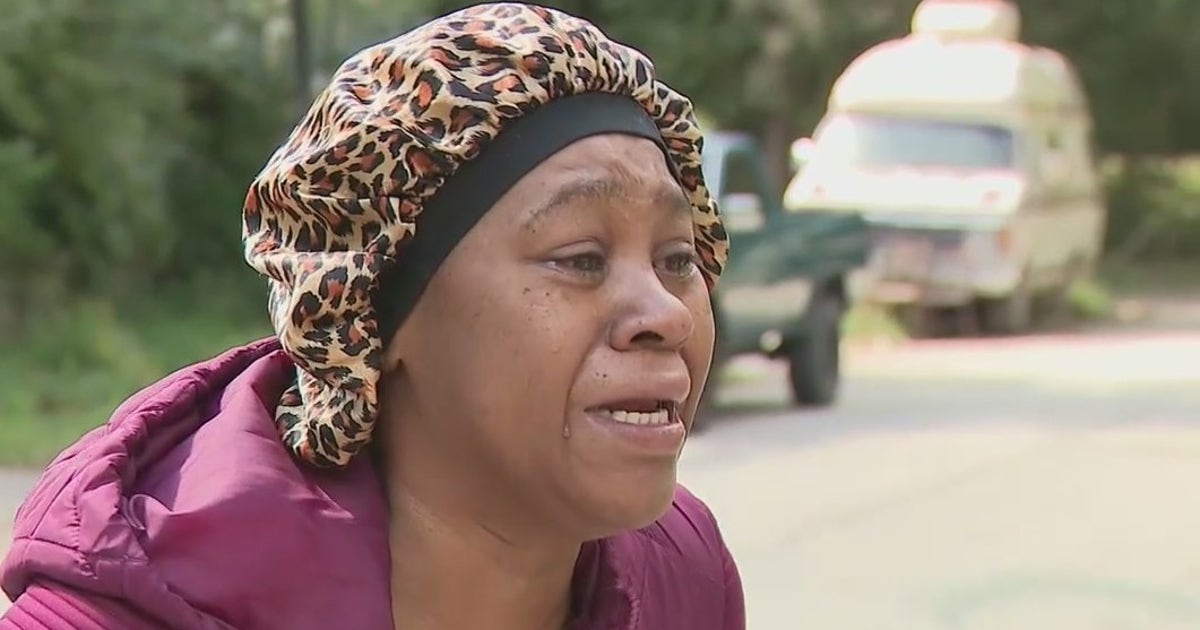 Mother desperate for arrest in son’s shooting death | FOX 5 Atlanta