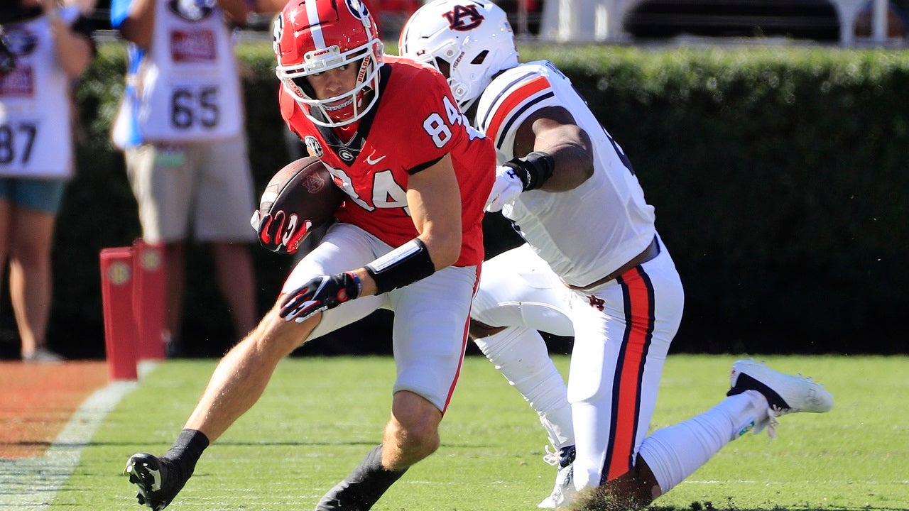 Georgia Football Goes 6-0 After Beating Auburn In The Deep South's ...