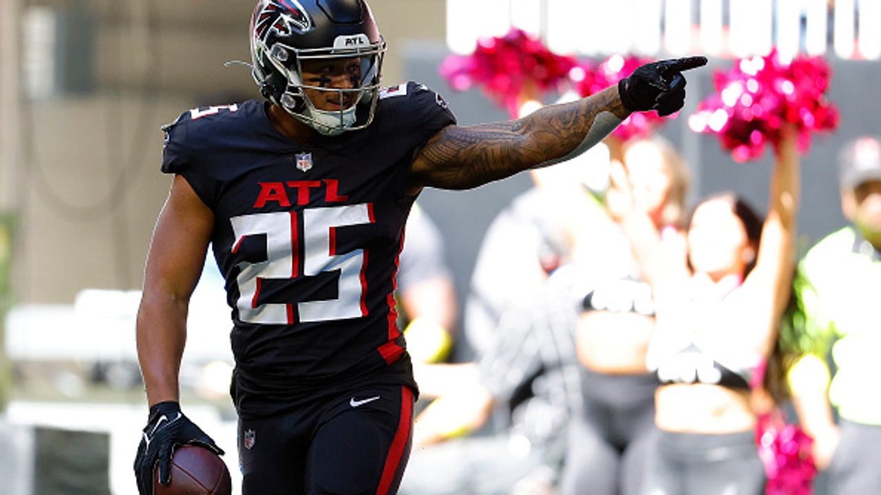 Alford interception locks up Falcons' 23-20 win over Browns