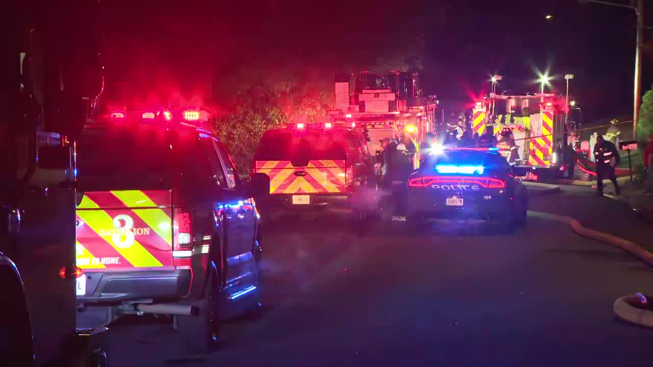Several people unaccounted for in dangerous South Fulton house fire - Vimarsana News