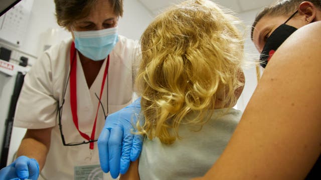 Health officials warning Georgians about widespread, early flu season