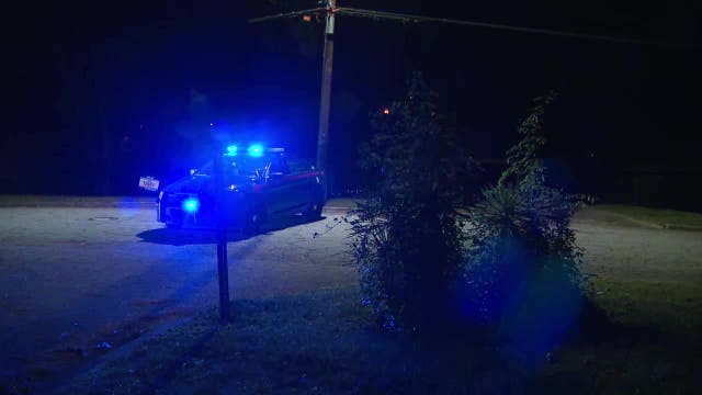 Gunman on the run after shooting, SWAT standoff at Atlanta home, police say