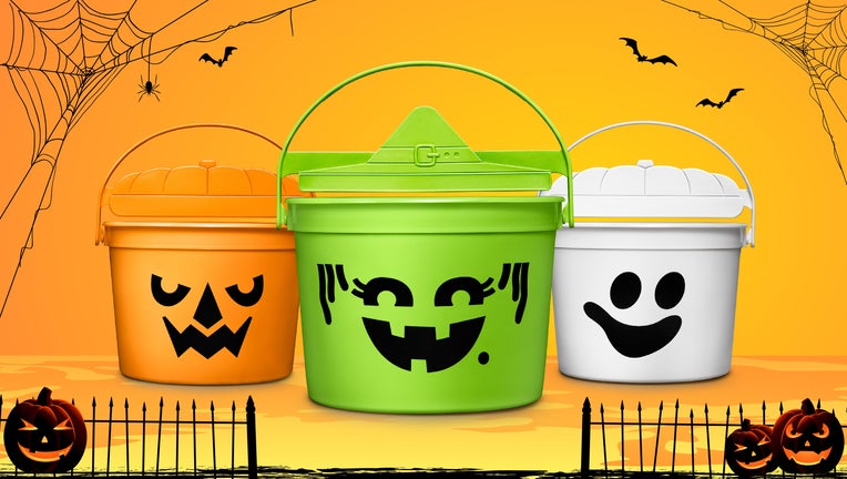 Halloween Pails Lifestyle