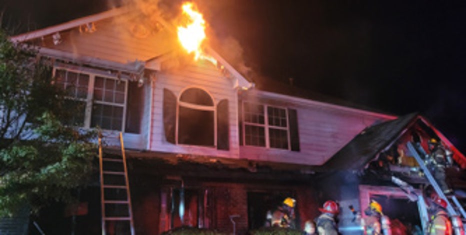 Smoke, water damage reported in Fulton house fire