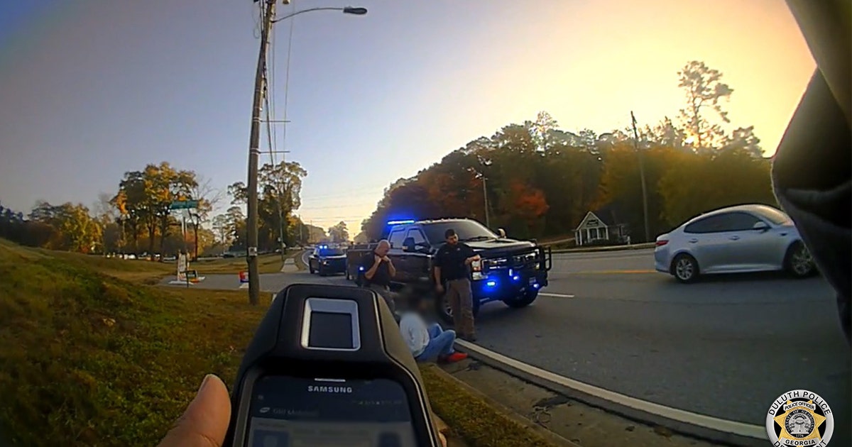 Duluth officer's attempt to help stranded driver leads to arrest | FOX ...