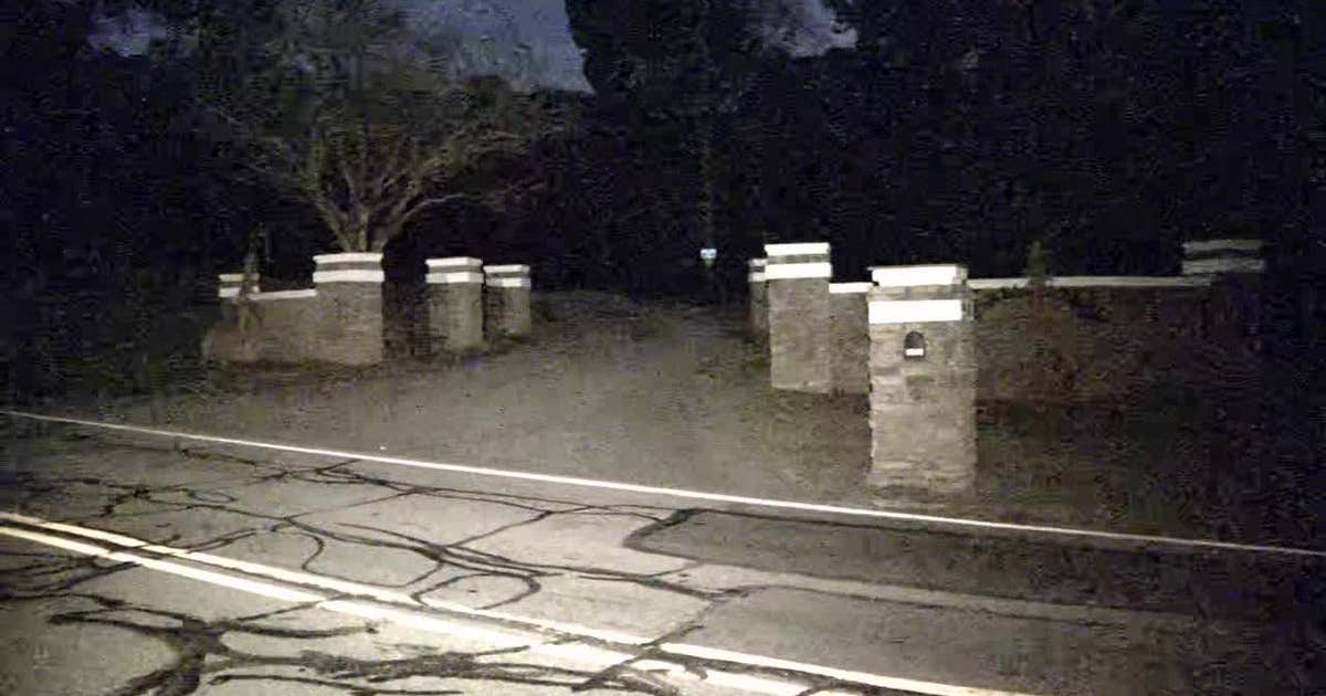 Police search for suspect who shot man during home invasion | FOX 5 Atlanta