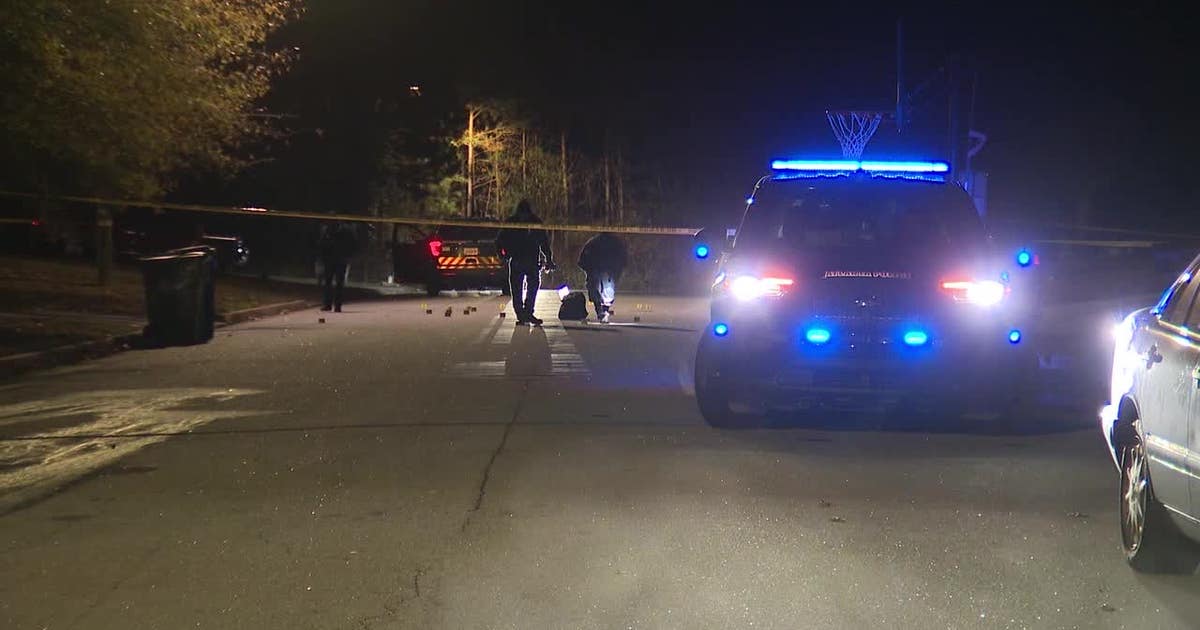 Man, homes hit by gunfire in SW Atlanta | FOX 5 Atlanta